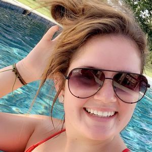 Meet your Posher, Macie